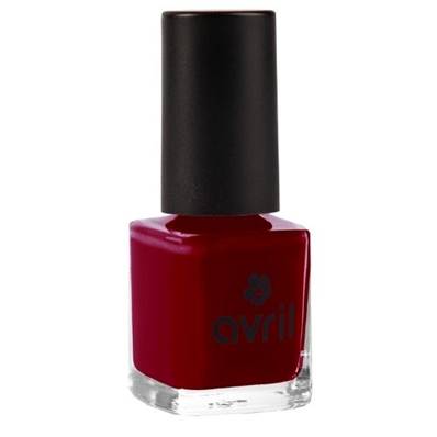 Vernis à ongles bordeaux n ° 6